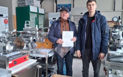 Ankunft neuer Schneidmaschine